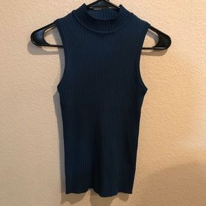 Beware Sleeveless Sweater Size L